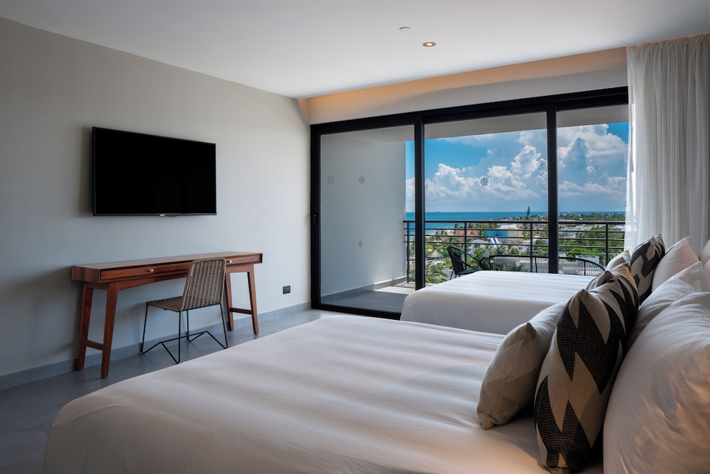 The Fives Oceanfront Riviera Maya - All Inclusive Optional — Hotel rooms in Puerto Morelos, Quintana Roo