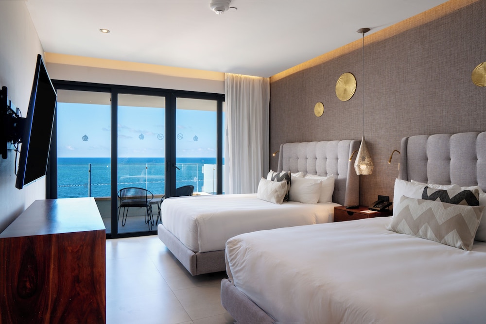 The Fives Oceanfront Riviera Maya - All Inclusive Optional — Hotel rooms in Puerto Morelos, Quintana Roo