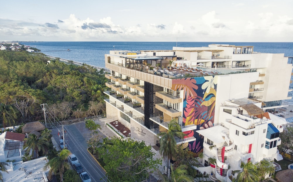 The Fives Oceanfront Riviera Maya - All Inclusive Optional — Hotel building in Puerto Morelos, Quintana Roo