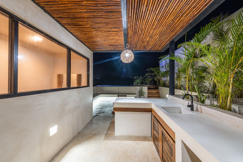 Irie Tulum — Swimming pool in Tulum, Quintana Roo