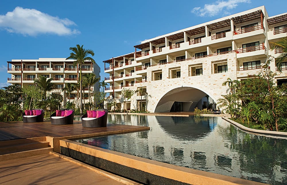 Secrets Akumal Riviera Maya - Adults Only - All Inclusive — Hotel building in Akumal, Quintana Roo