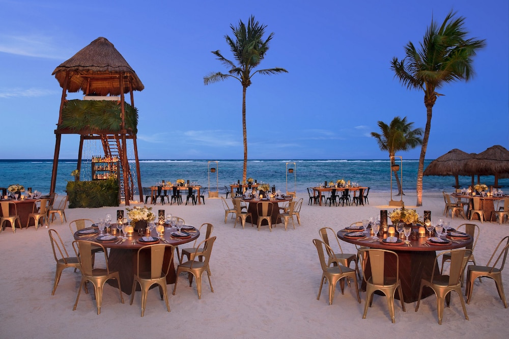 Secrets Akumal Riviera Maya - Adults Only - All Inclusive — Restaurant & bars in Akumal, Quintana Roo