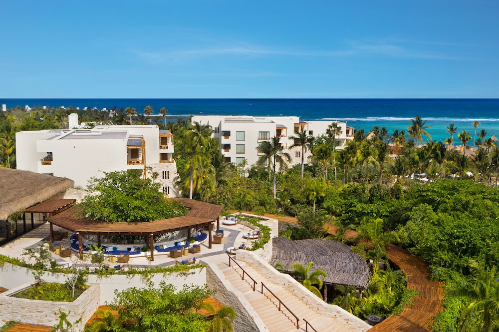 Secrets Akumal Riviera Maya - Adults Only - All Inclusive — Hotel building in Akumal, Quintana Roo