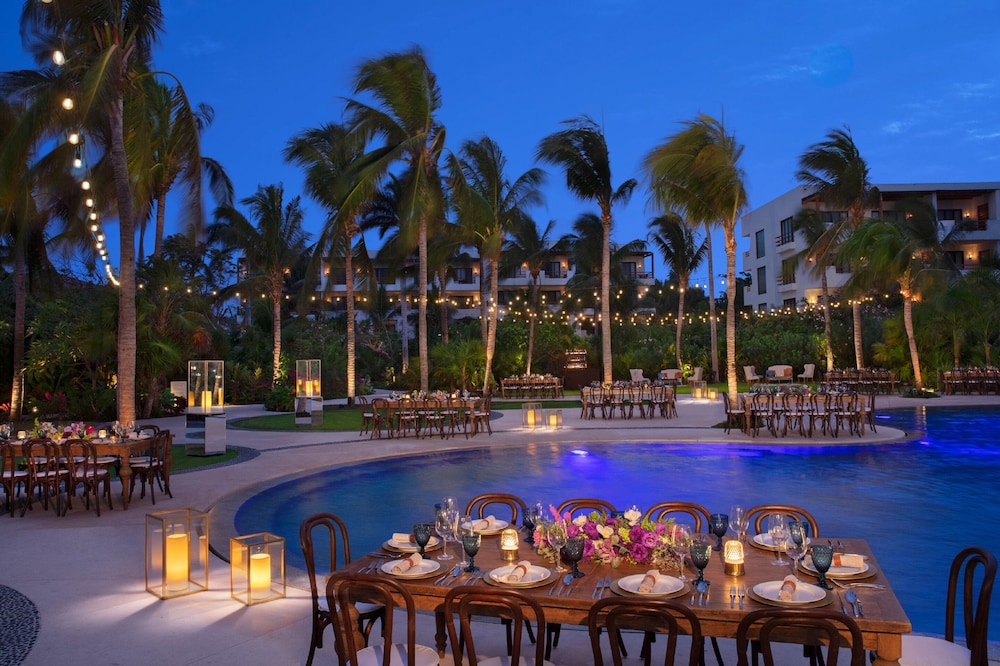 Secrets Akumal Riviera Maya - Adults Only - All Inclusive — Swimming pool in Akumal, Quintana Roo