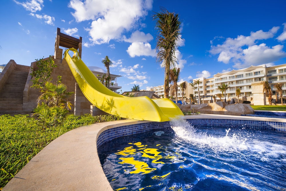 Planet Hollywood Cancun by Royalton, An Autograph Collection All-Inclusive Resort — Attractions for children in Playa Mujeres, Quintana Roo
