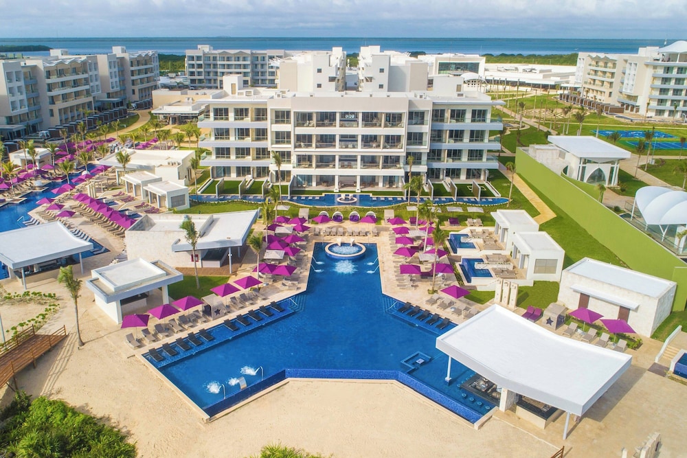 Planet Hollywood Cancun by Royalton, An Autograph Collection All-Inclusive Resort — Main photo in Playa Mujeres, Quintana Roo