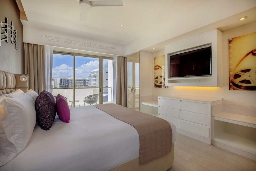 Planet Hollywood Cancun by Royalton, An Autograph Collection All-Inclusive Resort — Hotel rooms in Playa Mujeres, Quintana Roo