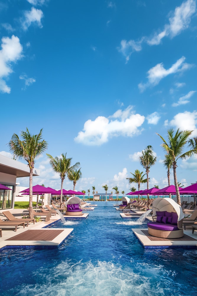 Planet Hollywood Cancun by Royalton, An Autograph Collection All-Inclusive Resort — Swimming pool in Playa Mujeres, Quintana Roo