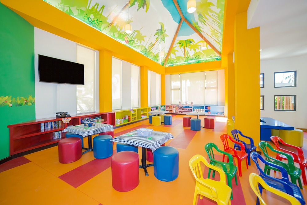 Elite Vacation Club — Attractions for children in Playa Mujeres, Quintana Roo