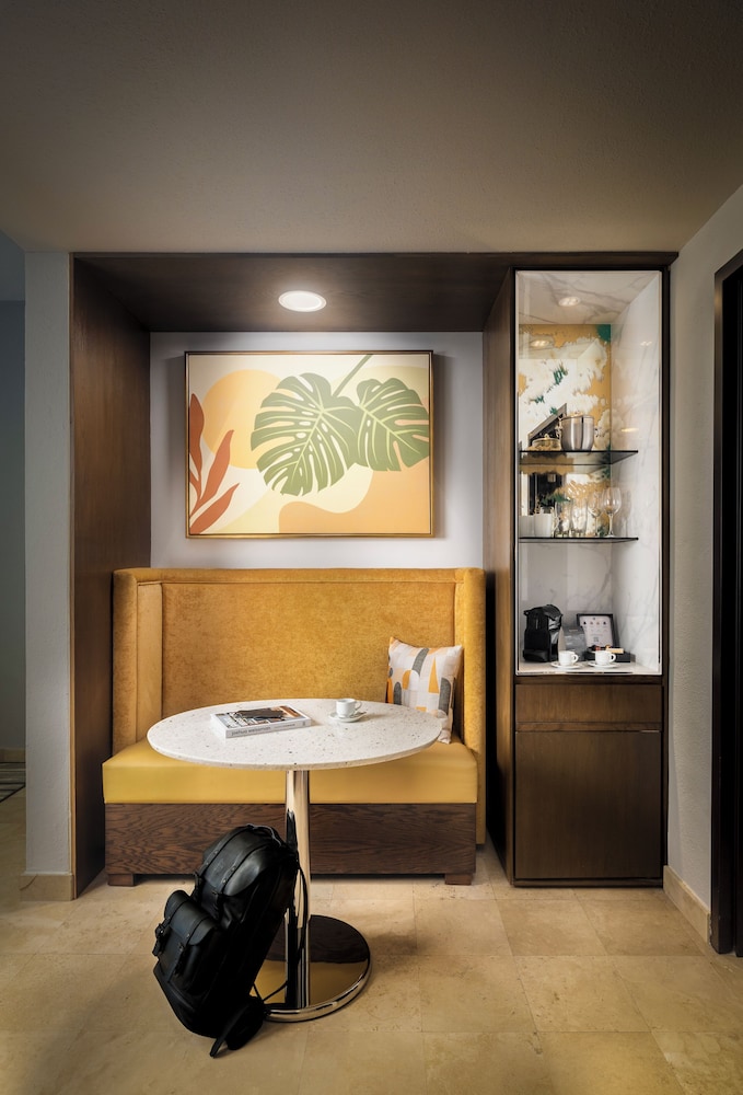 Elite Vacation Club — Hotel rooms in Playa Mujeres, Quintana Roo