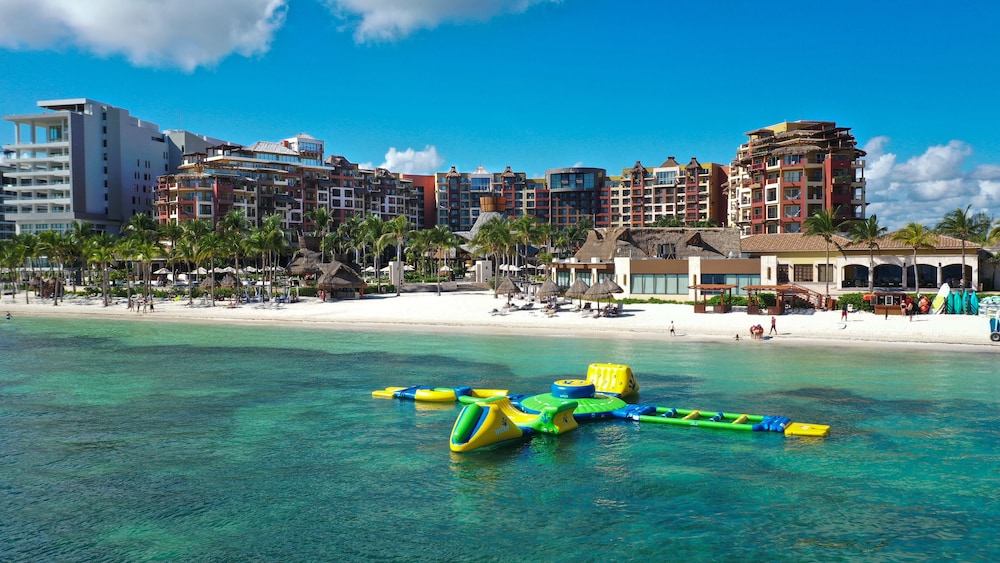 Elite Vacation Club — Beach in Playa Mujeres, Quintana Roo