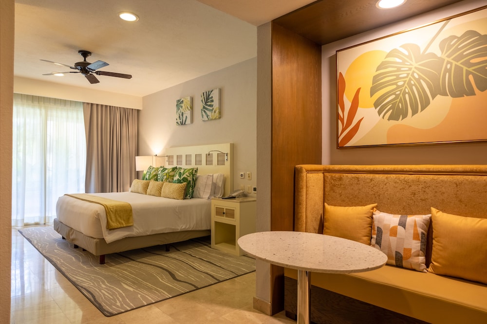 Elite Vacation Club — Hotel rooms in Playa Mujeres, Quintana Roo