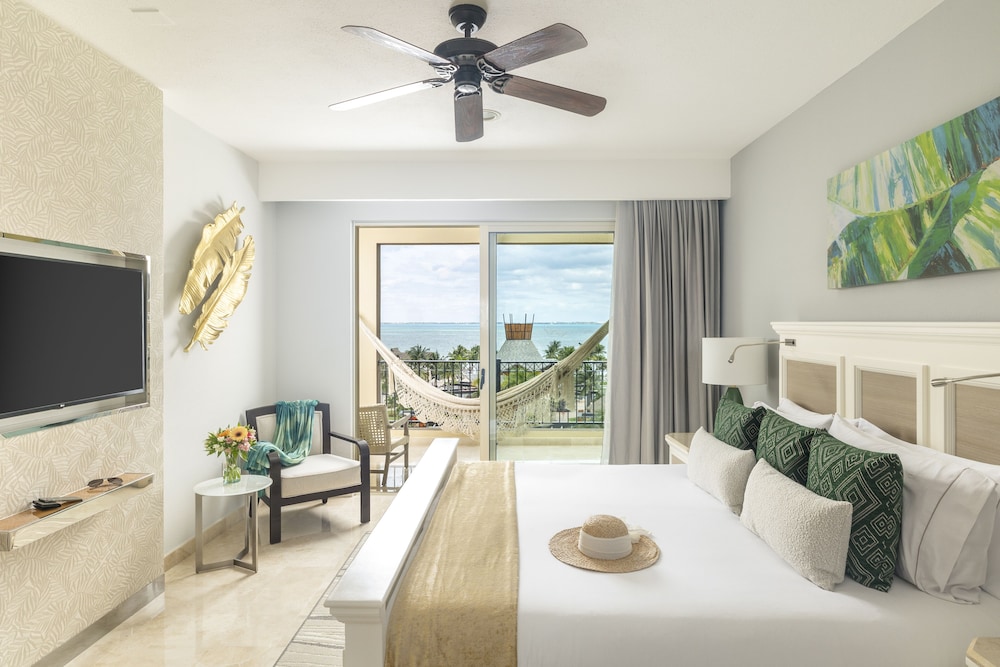 Elite Vacation Club — Hotel rooms in Playa Mujeres, Quintana Roo
