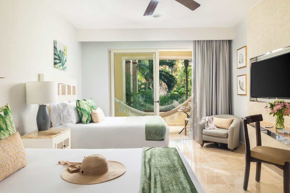 Elite Vacation Club — Hotel rooms in Playa Mujeres, Quintana Roo