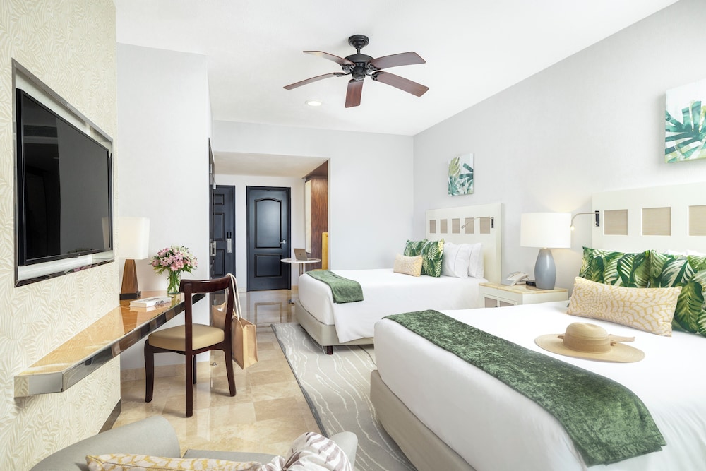 Elite Vacation Club — Hotel rooms in Playa Mujeres, Quintana Roo