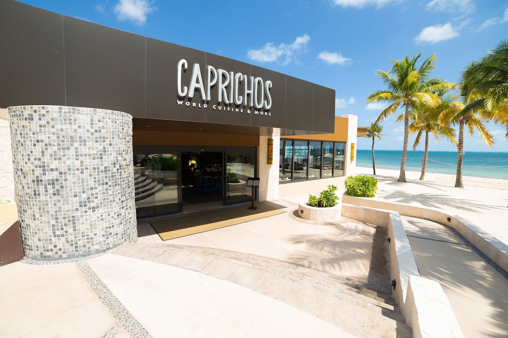 Elite Vacation Club — Restaurant & bars in Playa Mujeres, Quintana Roo