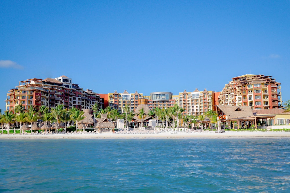 Elite Vacation Club — Beach in Playa Mujeres, Quintana Roo