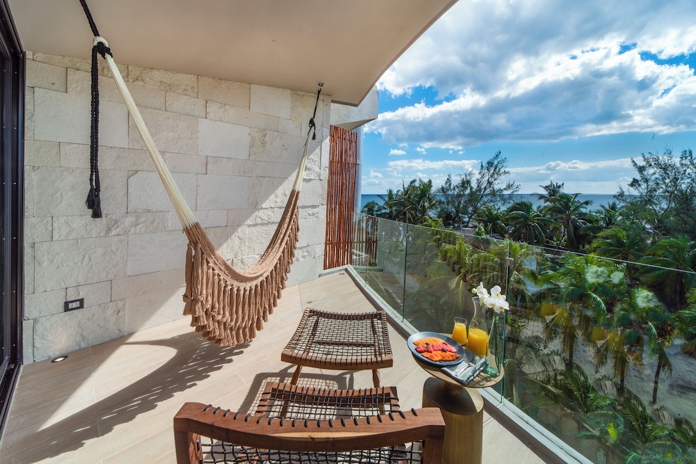 Mvngata Beach Hotel — Hotel rooms in Playa del Carmen, Quintana Roo
