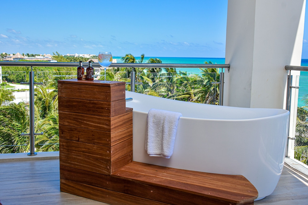 Mvngata Beach Hotel — Hotel rooms in Playa del Carmen, Quintana Roo