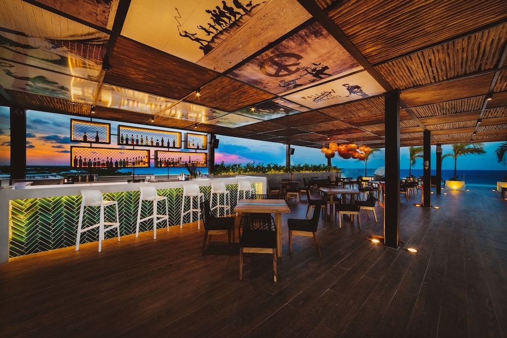 Mvngata Beach Hotel — Restaurant & bars in Playa del Carmen, Quintana Roo