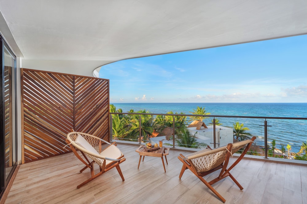 Mvngata Beach Hotel — Hotel rooms in Playa del Carmen, Quintana Roo