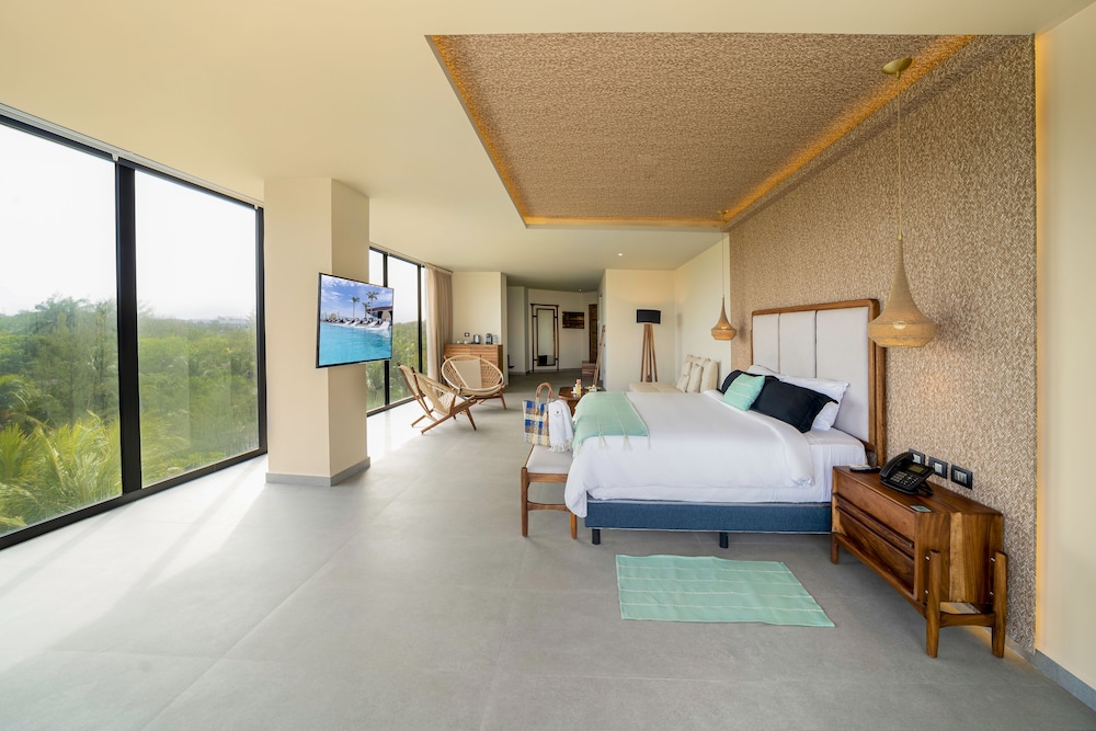 Mvngata Beach Hotel — Hotel rooms in Playa del Carmen, Quintana Roo