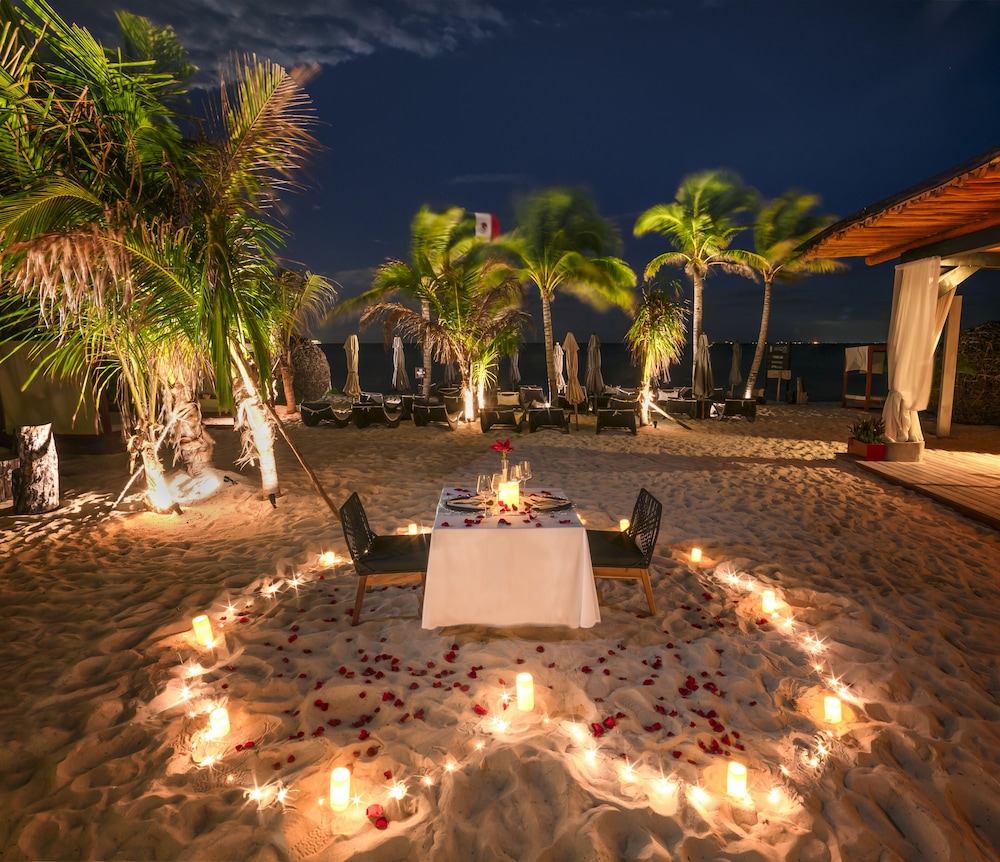 Mvngata Beach Hotel — Beach in Playa del Carmen, Quintana Roo