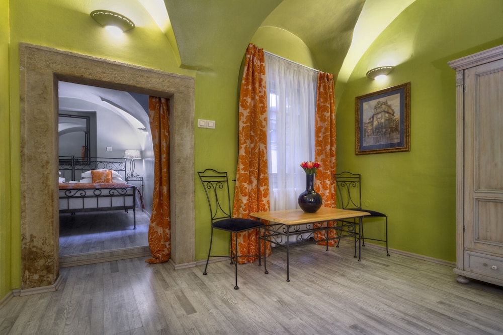 Black Star Suites — Hotel rooms in Prague, Prague