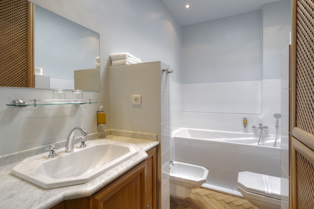 Black Star Suites — Hotel rooms in Prague, Prague