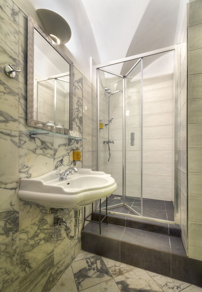 Black Star Suites — Hotel rooms in Prague, Prague