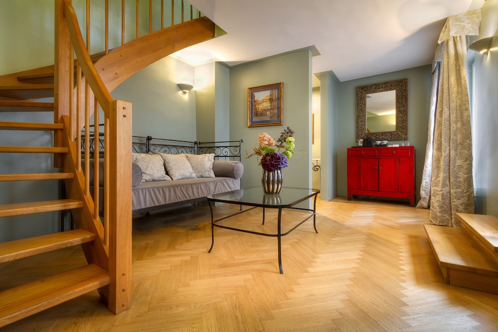 Black Star Suites — Hotel rooms in Prague, Prague