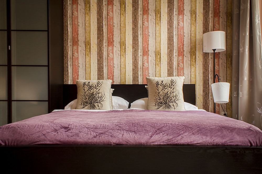 Royal Court Apartments — Hotel rooms in Prague, Prague