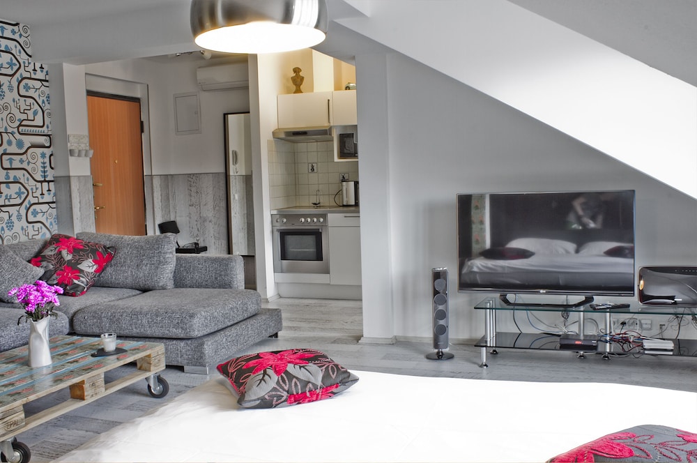 Royal Court Apartments — Hotel rooms in Prague, Prague