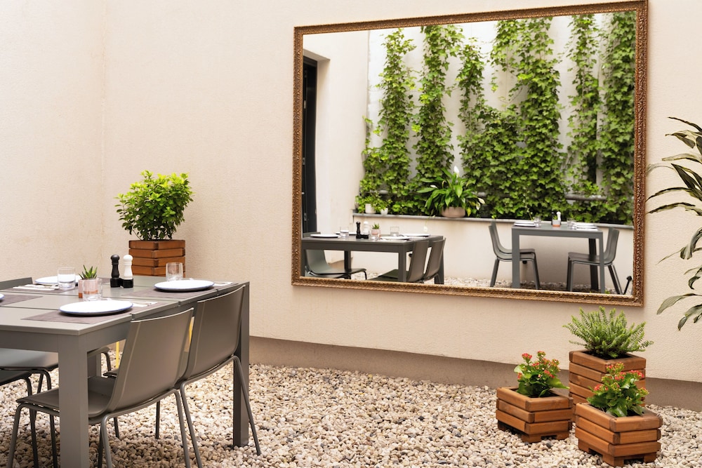 INNSiDE by Meliá Prague Old Town — Restaurant & bars in Prague, Prague