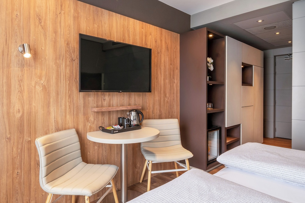 INNSiDE by Meliá Prague Old Town — Hotel rooms in Prague, Prague