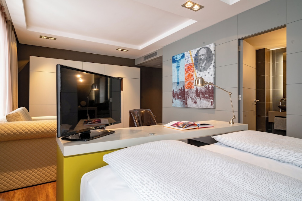 INNSiDE by Meliá Prague Old Town — Hotel rooms in Prague, Prague