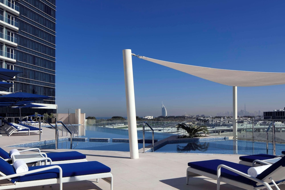 Avani+ Palm View Dubai Hotel & Suites — Swimming pool in Dubai