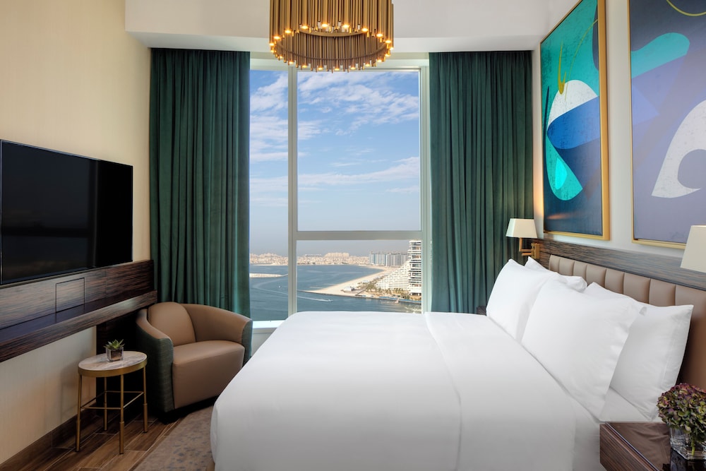 Avani+ Palm View Dubai Hotel & Suites — Hotel rooms in Dubai