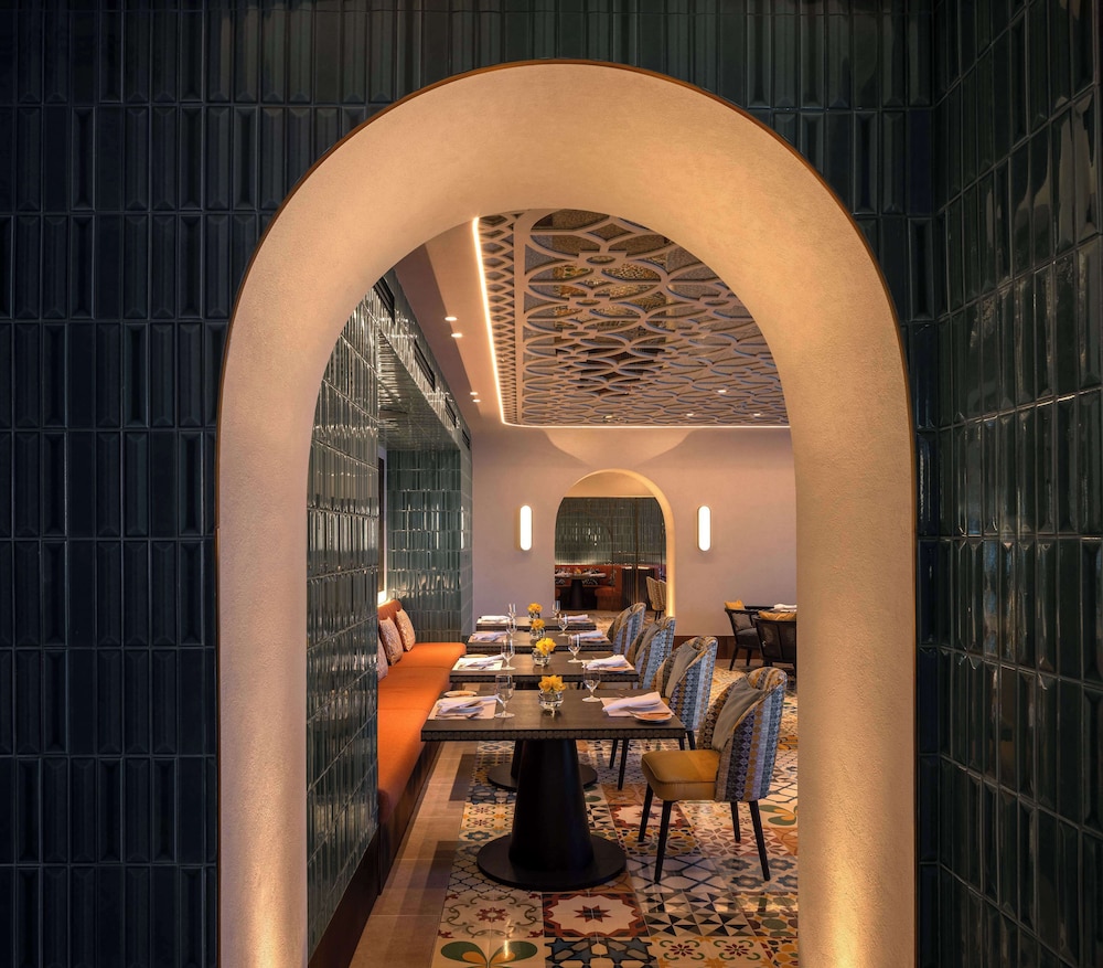 Avani+ Palm View Dubai Hotel & Suites — Restaurant & bars in Dubai