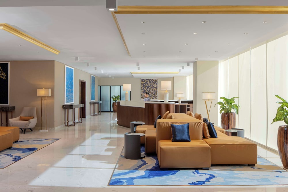 Avani+ Palm View Dubai Hotel & Suites — Hotel building in Dubai