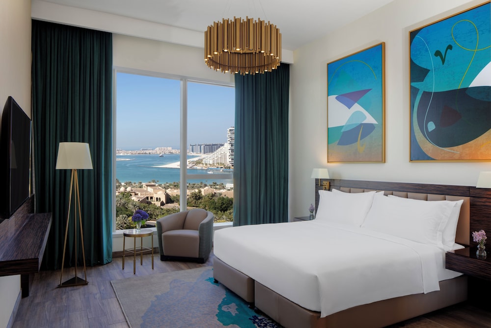 Avani+ Palm View Dubai Hotel & Suites — Hotel rooms in Dubai