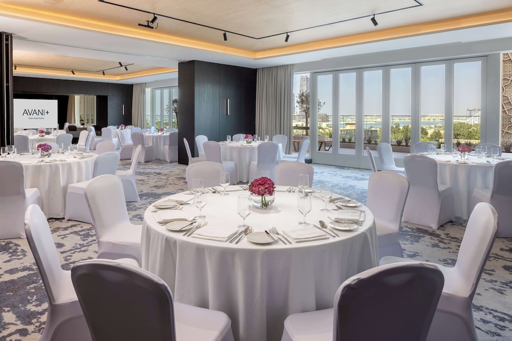 Avani+ Palm View Dubai Hotel & Suites — Hotel building in Dubai
