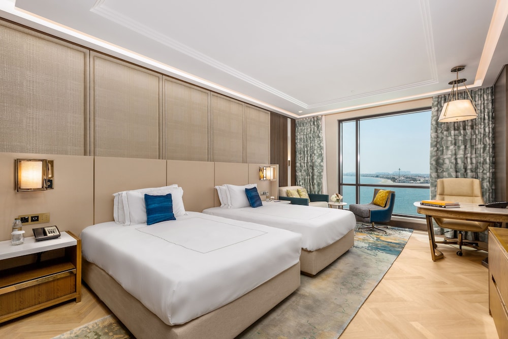 Taj Exotica Resort & Spa, The Palm, Dubai — Rooms in Dubai