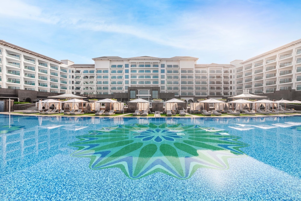 Taj Exotica Resort & Spa, The Palm, Dubai — Main photo in Dubai