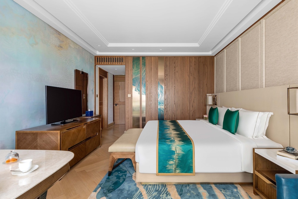 Taj Exotica Resort & Spa, The Palm, Dubai — Rooms in Dubai