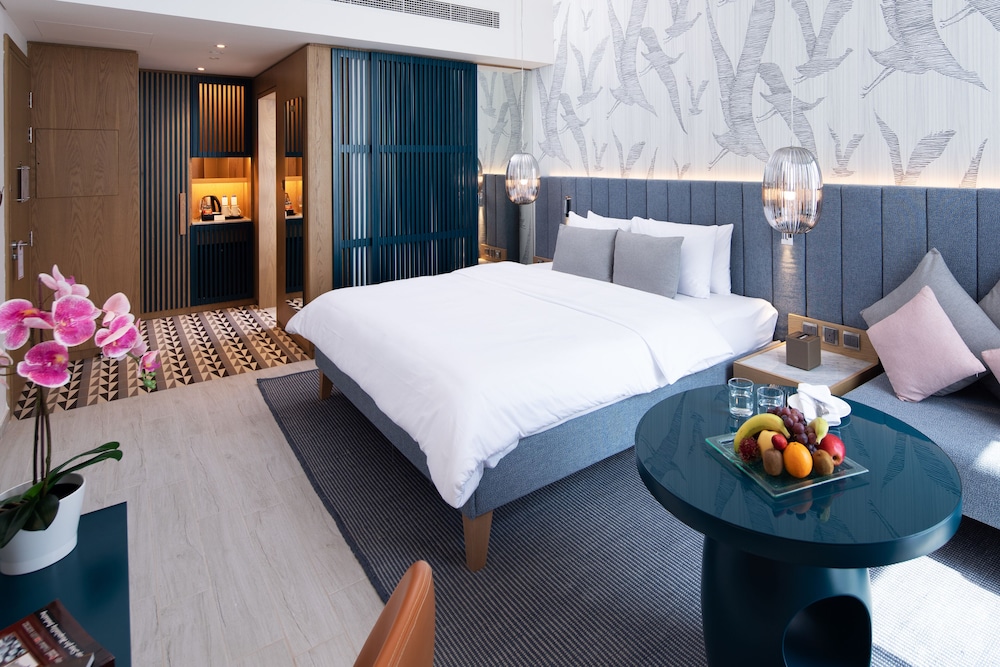 C Central Hotel and Resort The Palm — Hotel rooms in Dubai