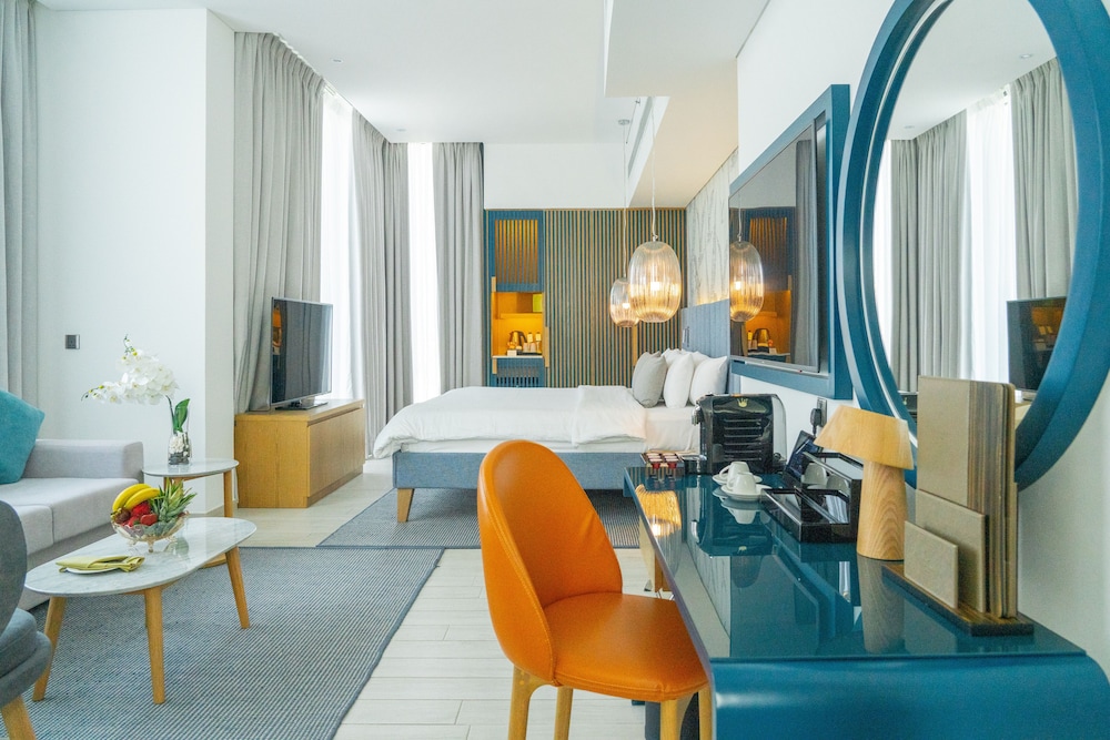 C Central Hotel and Resort The Palm — Hotel rooms in Dubai