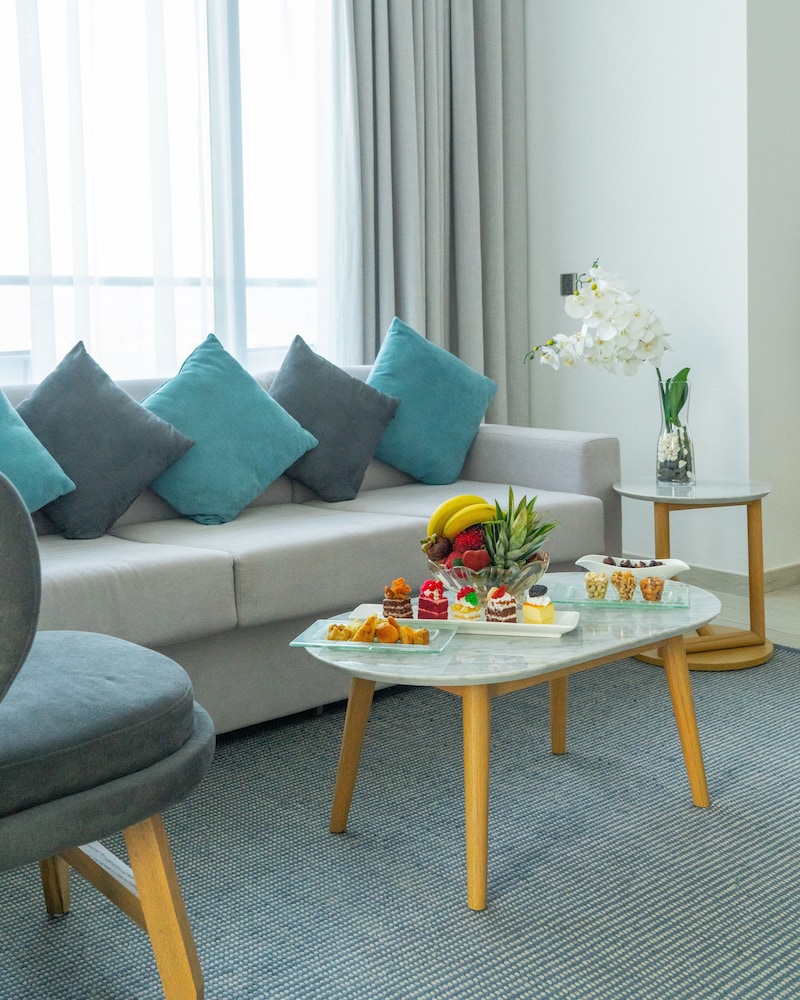 C Central Hotel and Resort The Palm — Hotel rooms in Dubai