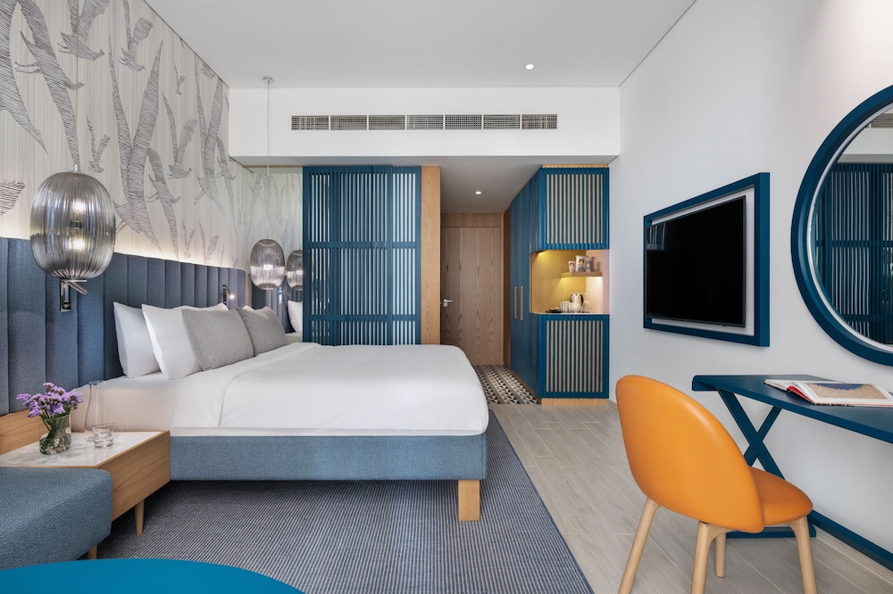 C Central Hotel and Resort The Palm — Hotel rooms in Dubai