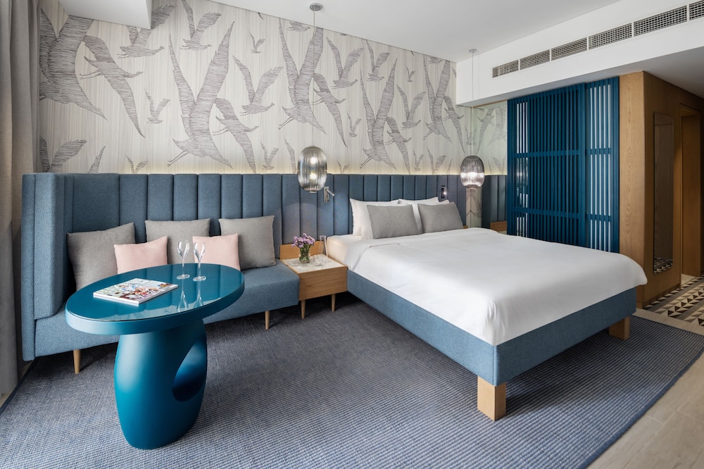 C Central Hotel and Resort The Palm — Hotel rooms in Dubai